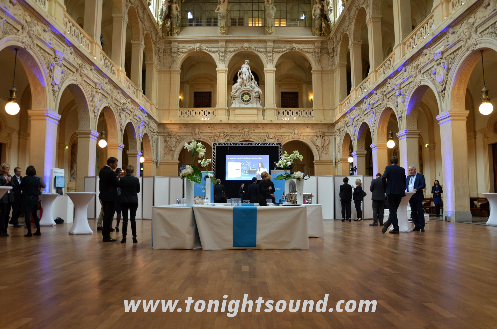 TONIGHTSOUND_SLIDE_18-salesforce-lyon1